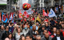 Réforme des retraites : Des dizaines de personnes battent le pavé à Paris