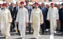 Prières rogatoires accomplies à Rabat en présence de SAR le Prince Héritier Moulay El Hassan et de SAR le Prince Moulay Rachid