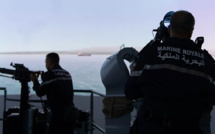 Dakhla: Une Frégate de la Marine Royale intercepte un navire suspect sans documents ni pavillon