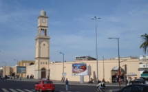 La Tour de l'Horloge de Casablanca : quand un phare imposant embrasse le temps et la vie sociale