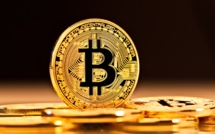 Le Bitcoin dépasse 72.000 dollars, un nouveau record