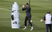 Real:  Thibaut Courtois se déchire le ménisque de la jambe droite.