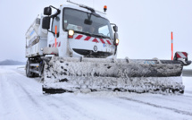 Azilal : Mobilisation à grande échelle pour le déneigement des axes routiers bloqués
