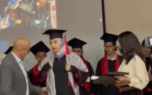 Vive polémique après le refus de remettre un diplôme à une étudiante portant un Keffieh lors d’une cérémonie universitaire