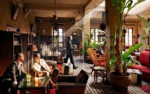 Rétro-Verso : L'Histoire emblématique du Café de la Poste de Marrakech
