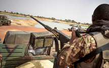 Mali: 25 morts et 13 blessés dans une attaque terroriste d'un convoi civil dans le nord (Armée)