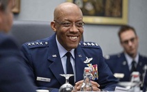 Le Chef d'état-major de "l'US Army"  et Mohammed Berrid se félicitent de la coopération militaire 