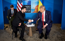 Donald Trump cesse les livraisons d'armes à l'Ukraine, Kiev sous le choc