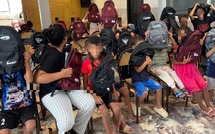 Kénitra : La fondation Mila distribue cent cartables aux enfants défavorisés du centre Dar Lekbira