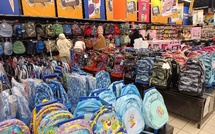 ​Rentrée scolaire 2025-2026 : Fourniture scolaire, à quel prix ? Reportage