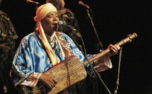 ​MAGAZINE : Mustapha Bakbou, le blues du guembri