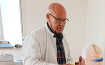 ​Entretien avec le Dr. IBrahim El Hentati, spécialiste en médecine interne et bénévole au sein de l’Association Doukkala