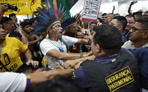 ​Brésil-COP 30 : Des autochtones prennent d'assaut le site